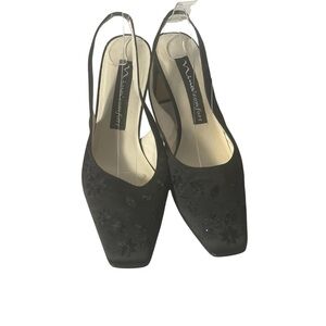 Nina Comfort Black Embroidered Beaded Fabric Dressy Sling Square Toe Shoe 9.5M